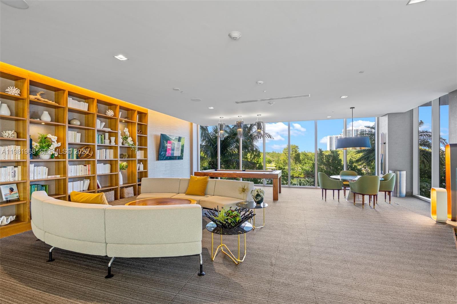 16385 Biscayne Blvd #3201 North Miami Beach, FL 33160