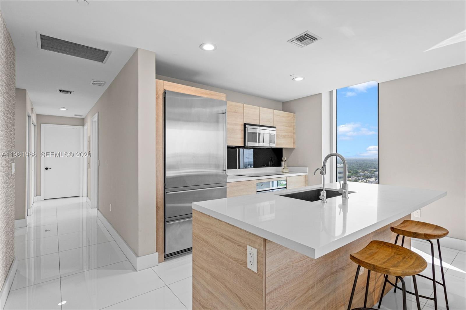 16385 Biscayne Blvd #3201 North Miami Beach, FL 33160