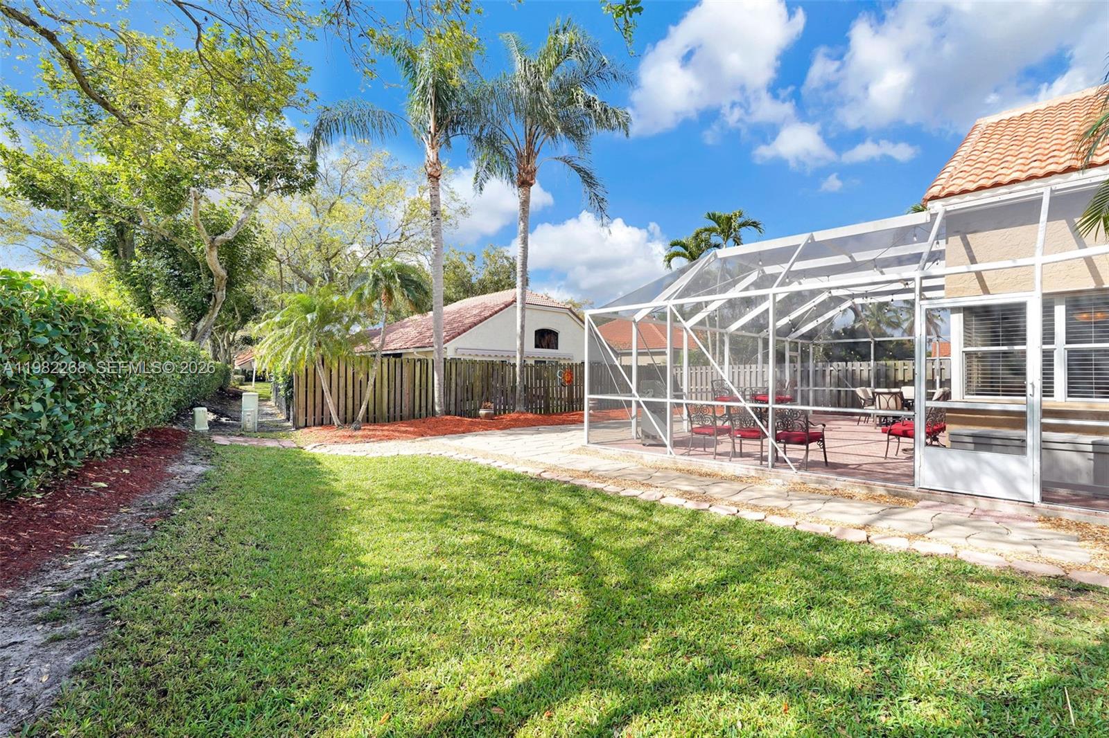 2632 Oak Park Cir Davie, FL 33328