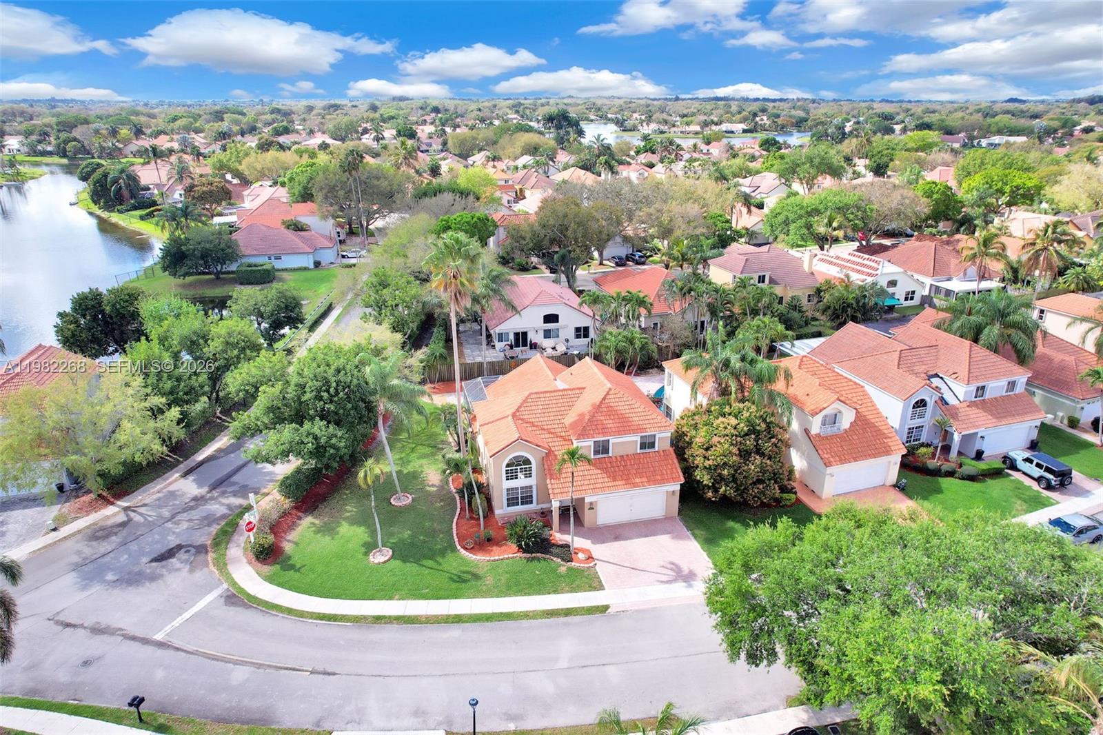 2632 Oak Park Cir Davie, FL 33328