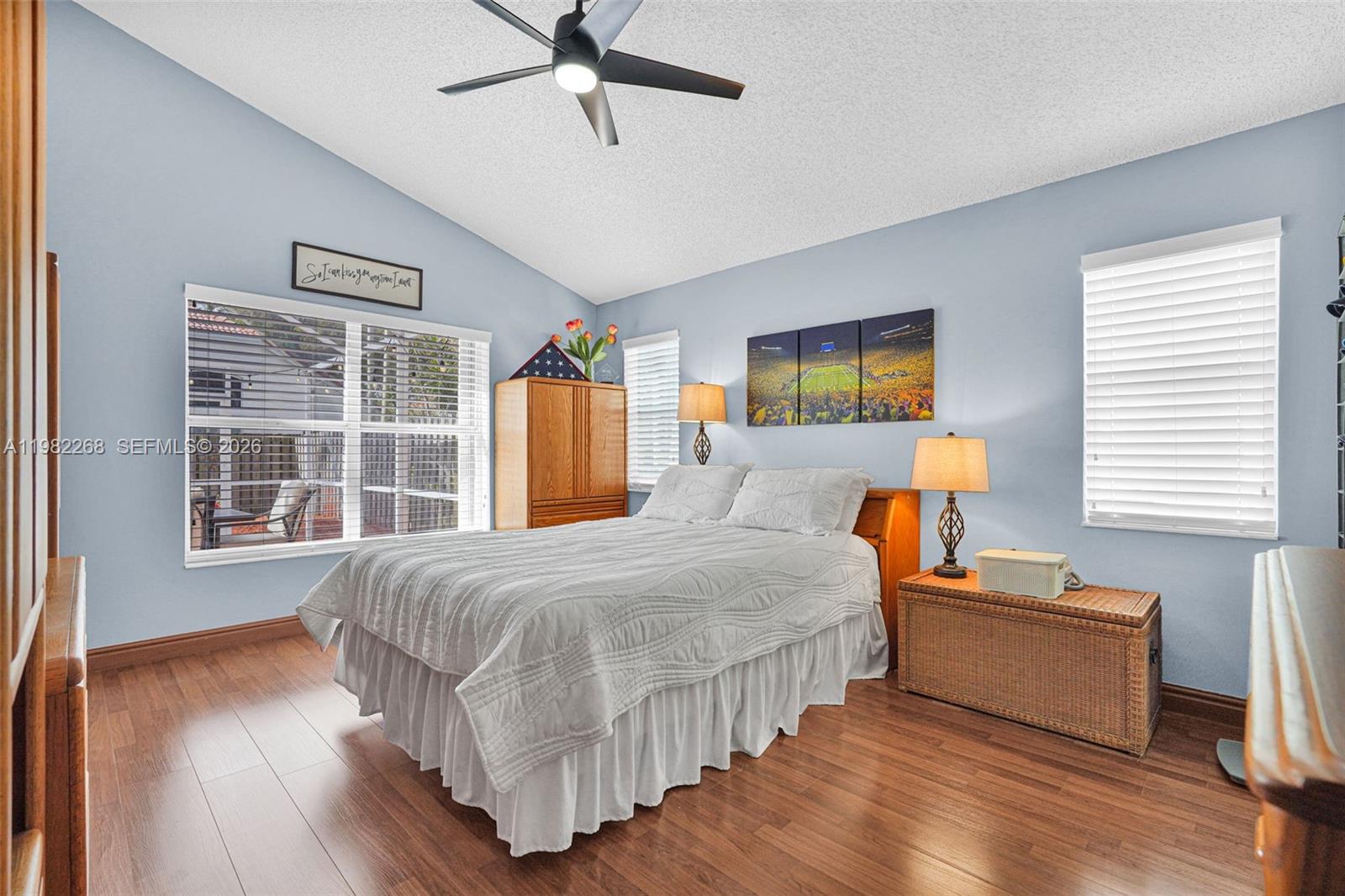 2632 Oak Park Cir Davie, FL 33328