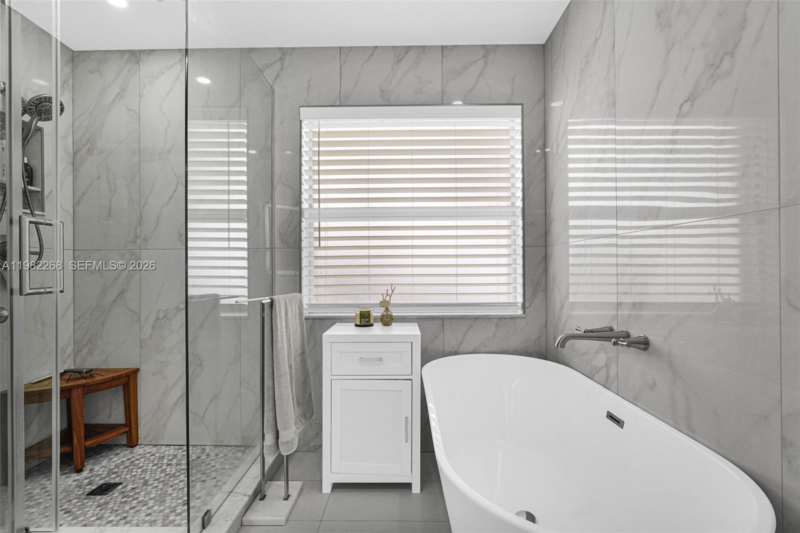 2632 Oak Park Cir Davie, FL 33328