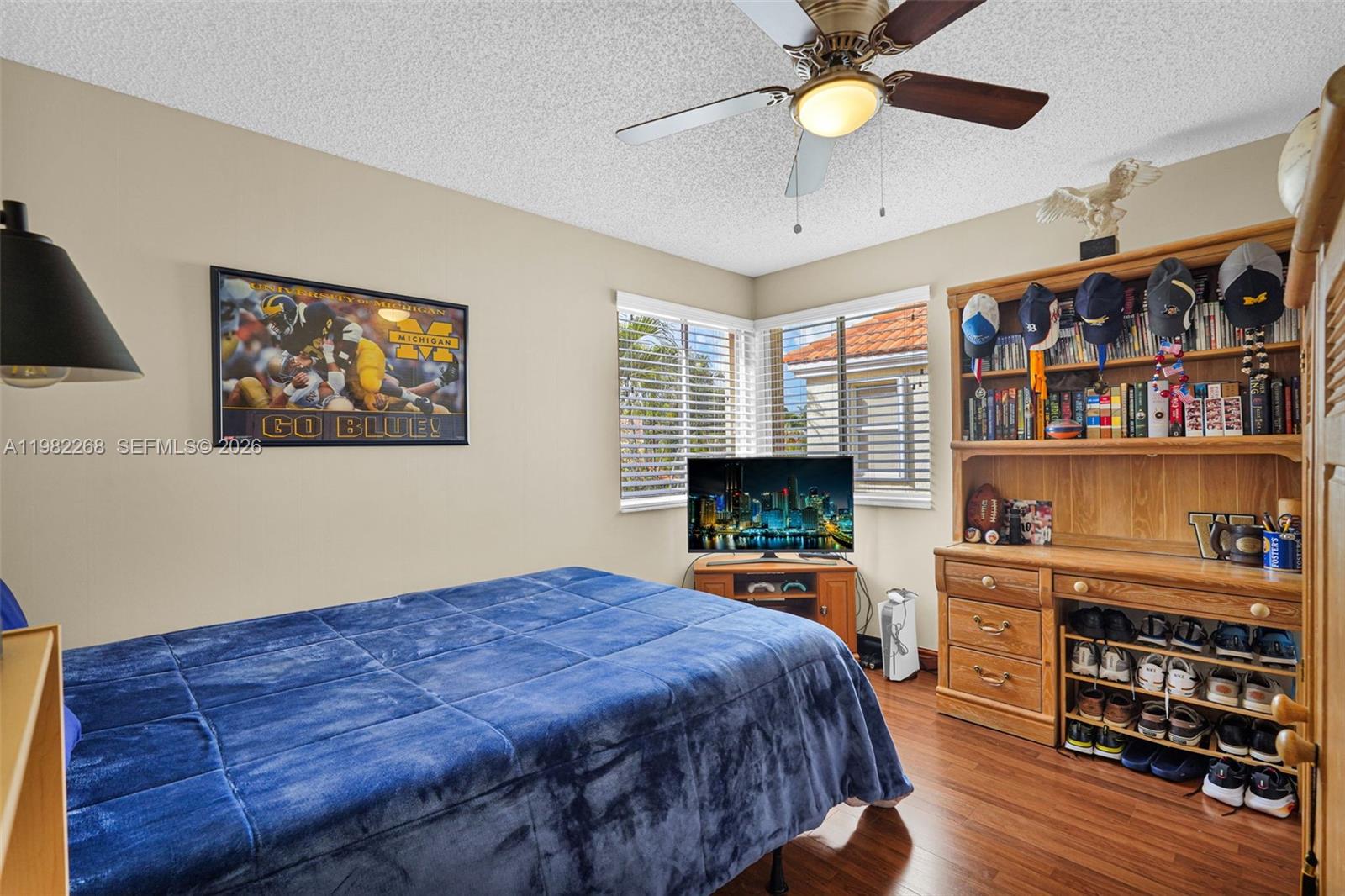 2632 Oak Park Cir Davie, FL 33328