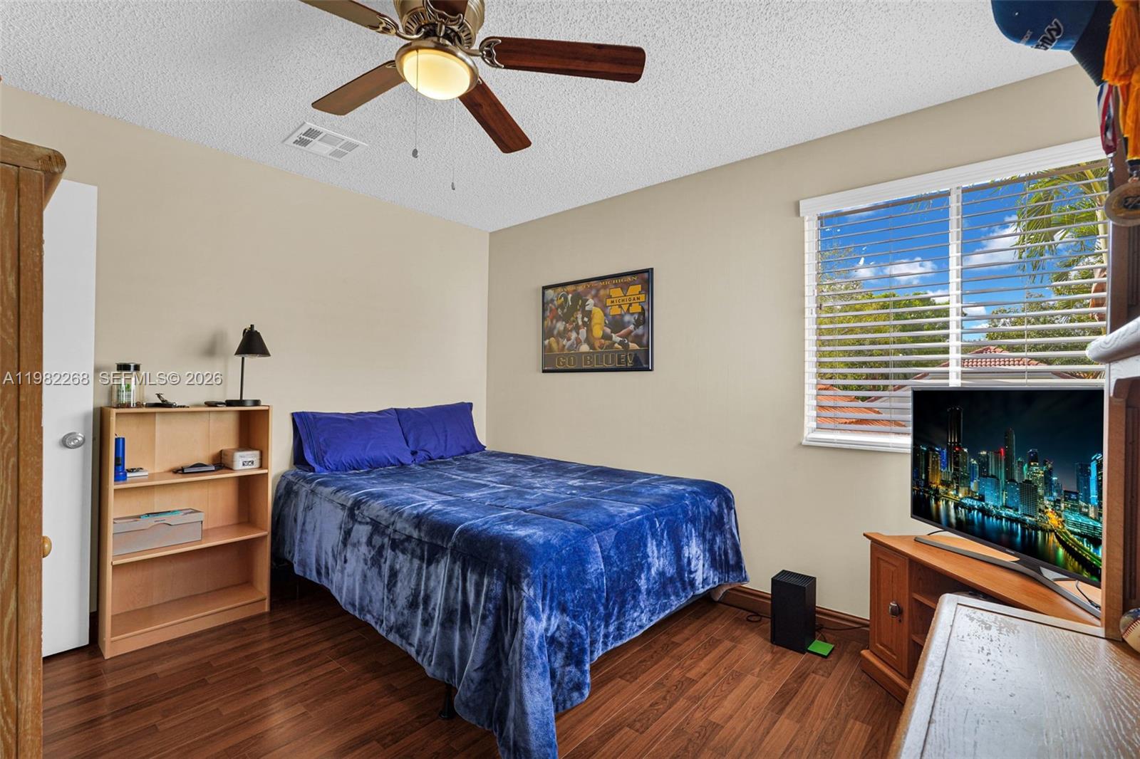 2632 Oak Park Cir Davie, FL 33328