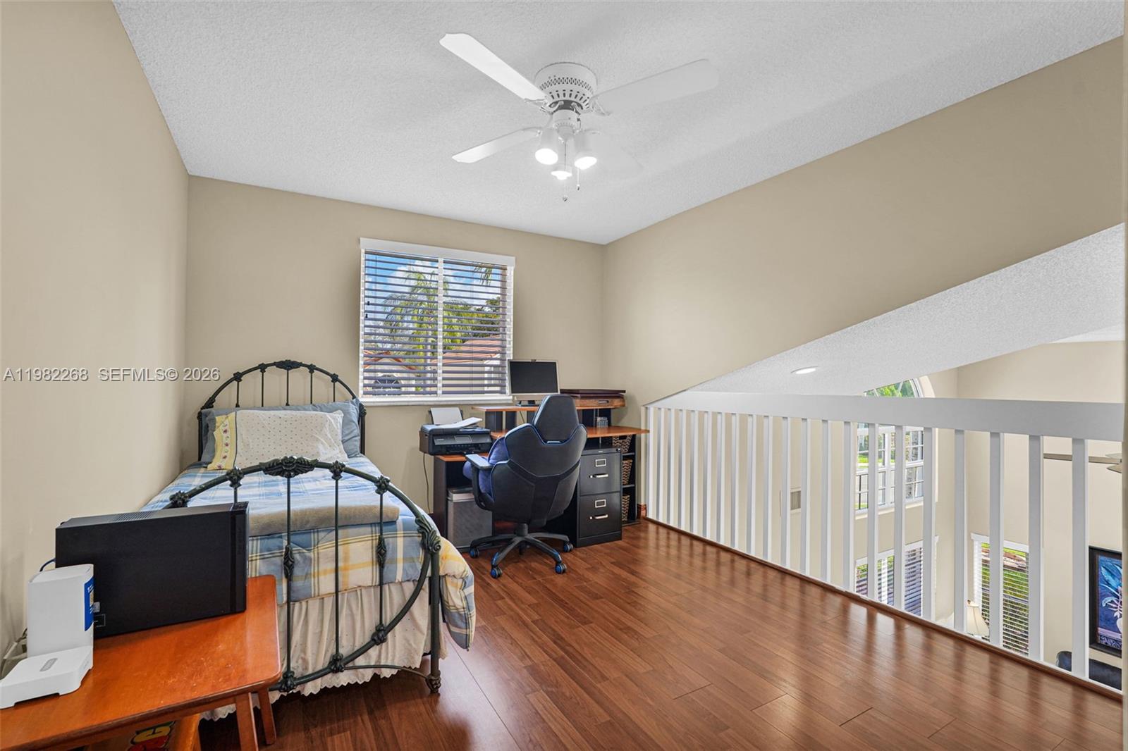 2632 Oak Park Cir Davie, FL 33328