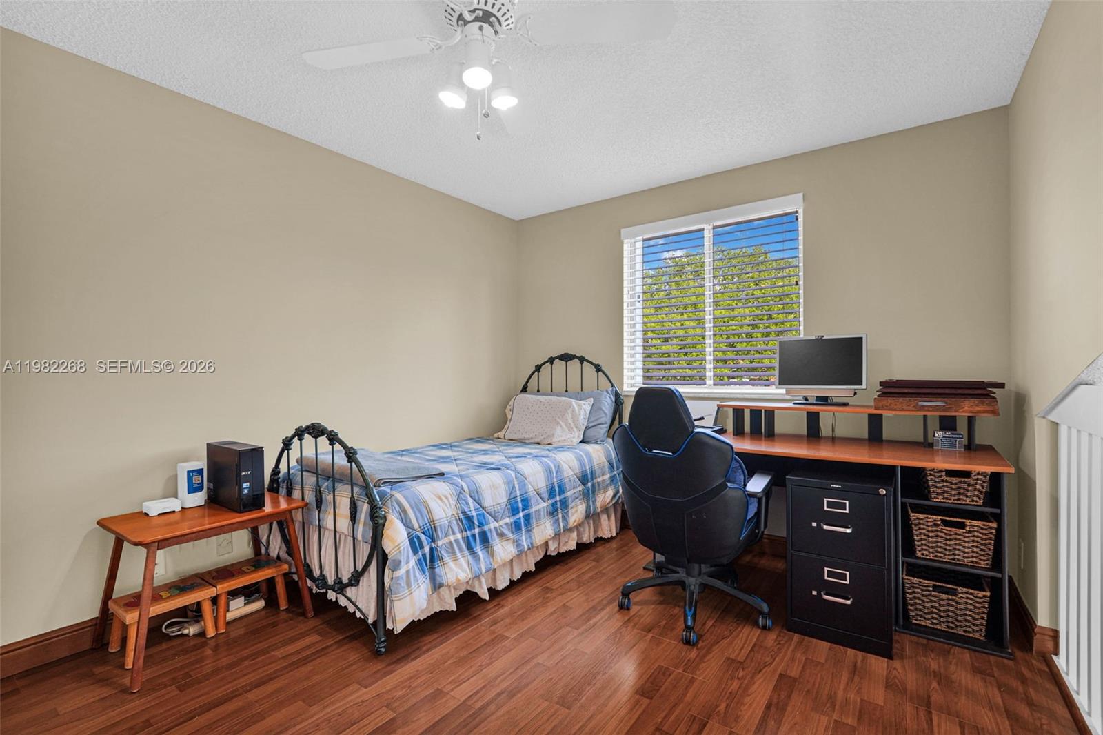 2632 Oak Park Cir Davie, FL 33328