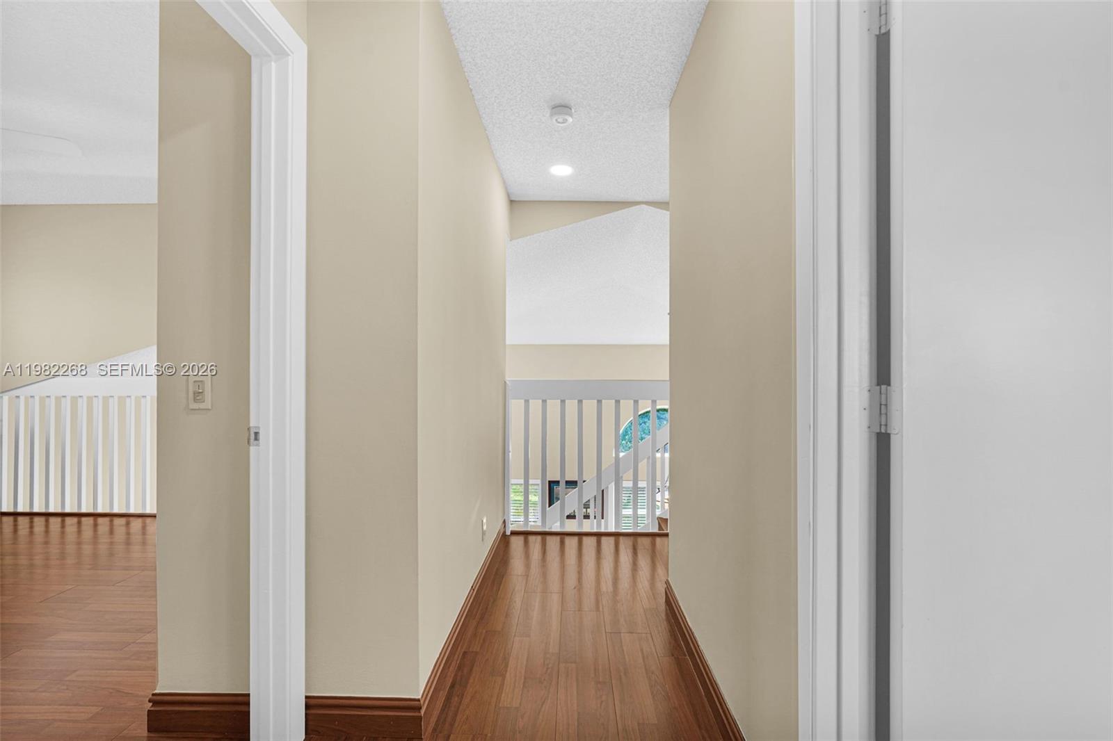 2632 Oak Park Cir Davie, FL 33328