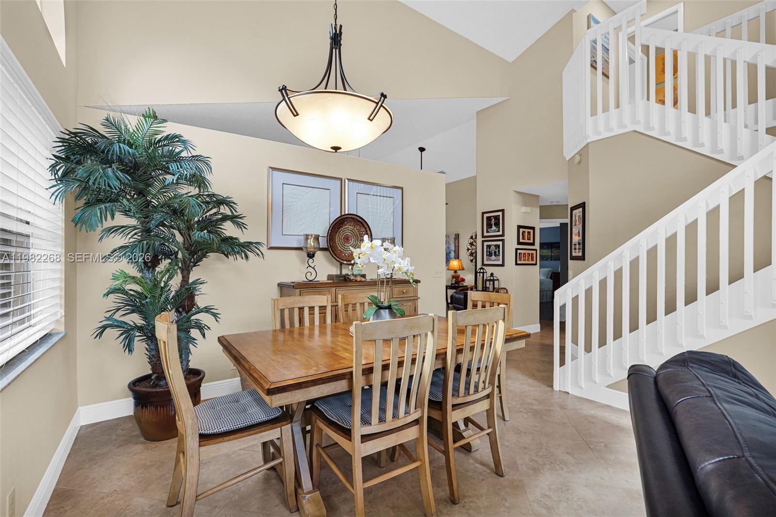 2632 Oak Park Cir Davie, FL 33328