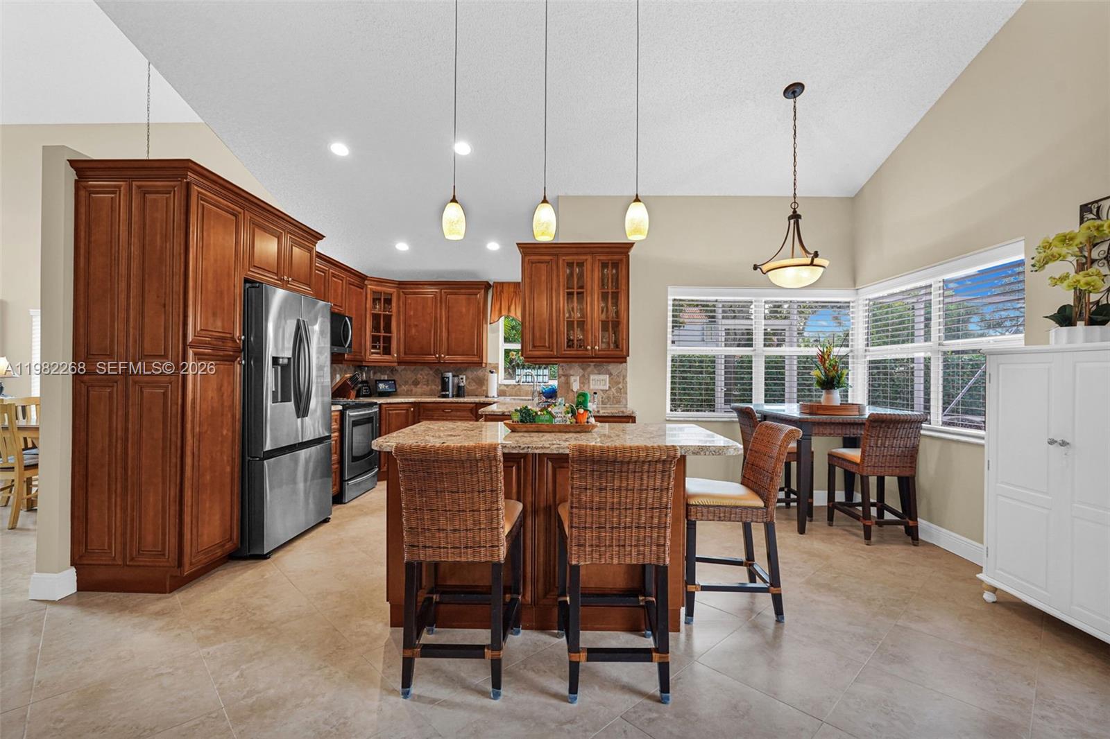 2632 Oak Park Cir Davie, FL 33328