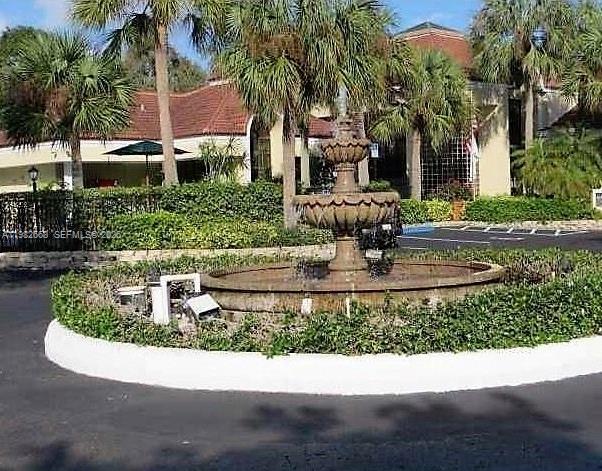 1733 Village Blvd #208 West Palm Beach, FL 33409