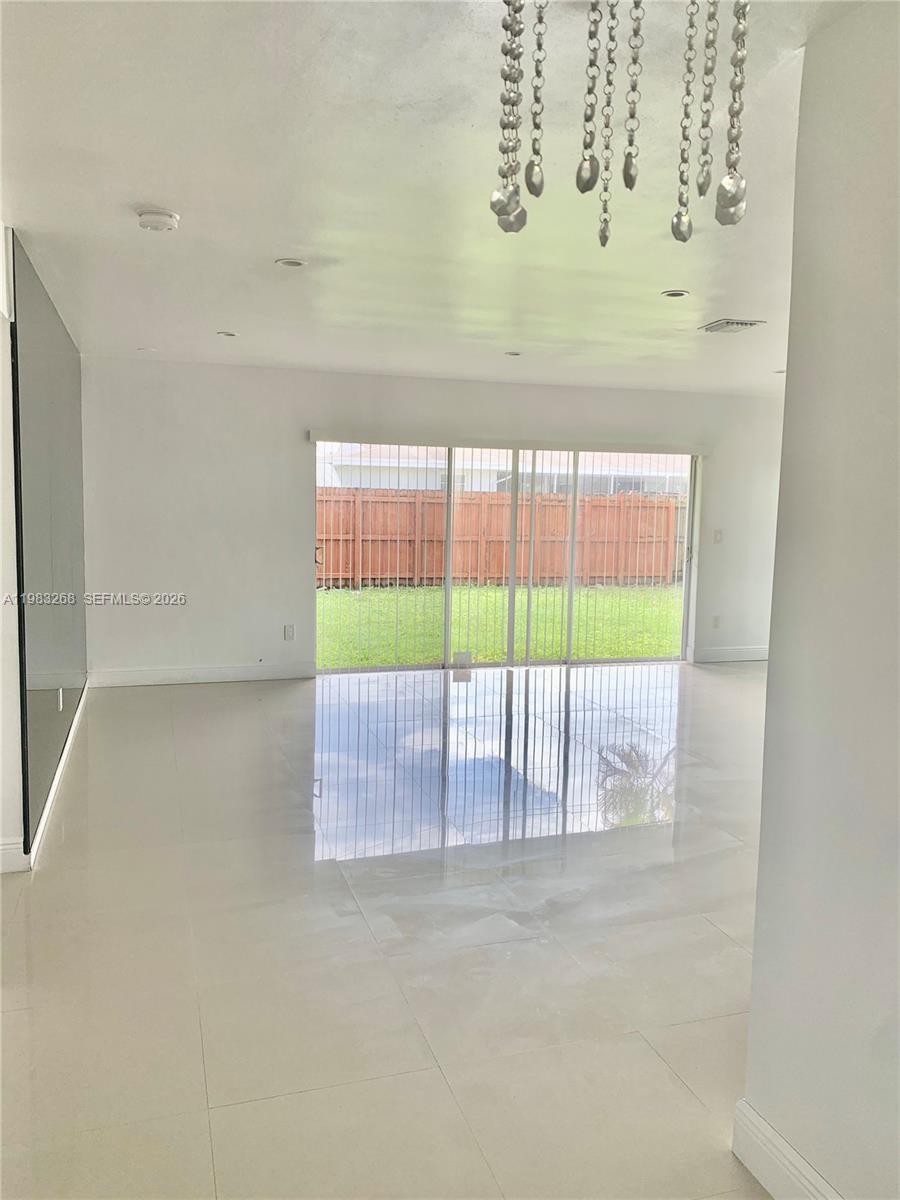 9798 SW 158th St Miami, FL 33157