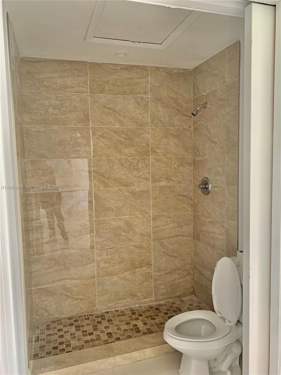 9798 SW 158th St Miami, FL 33157