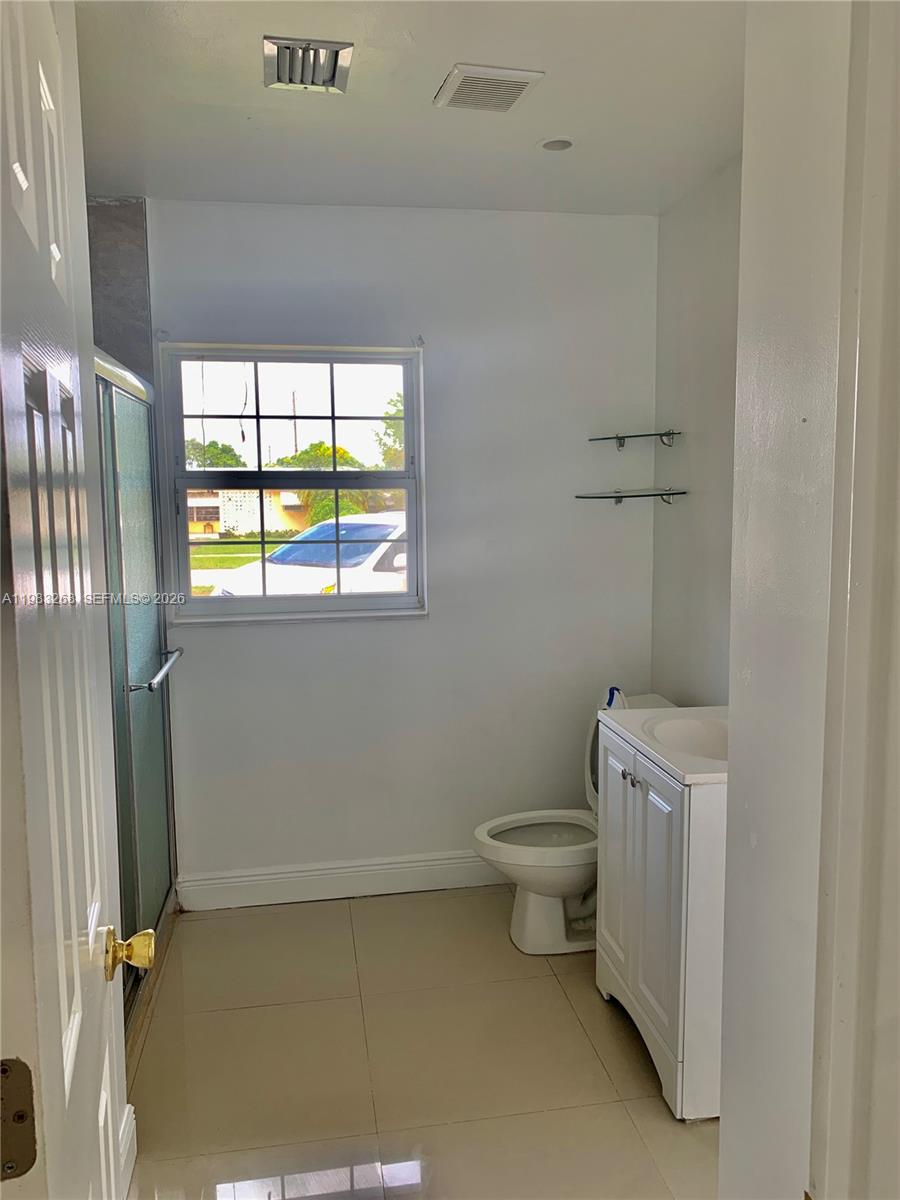 9798 SW 158th St Miami, FL 33157