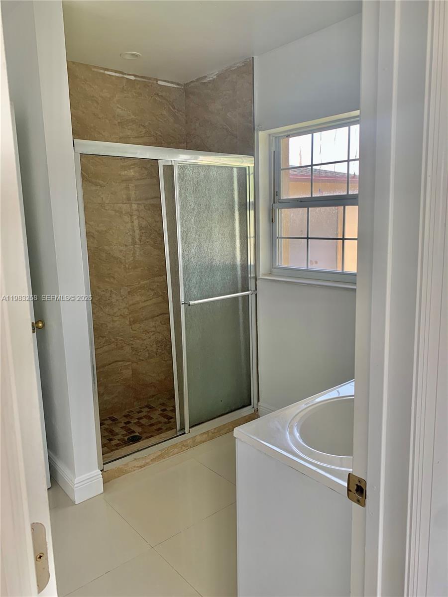 9798 SW 158th St Miami, FL 33157