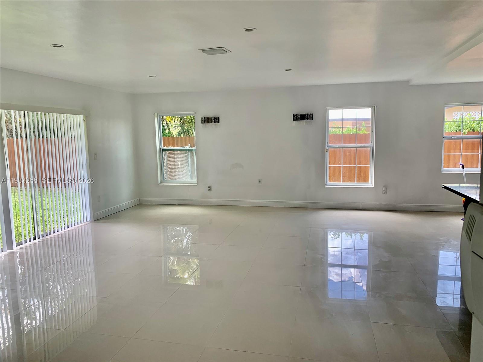 9798 SW 158th St Miami, FL 33157