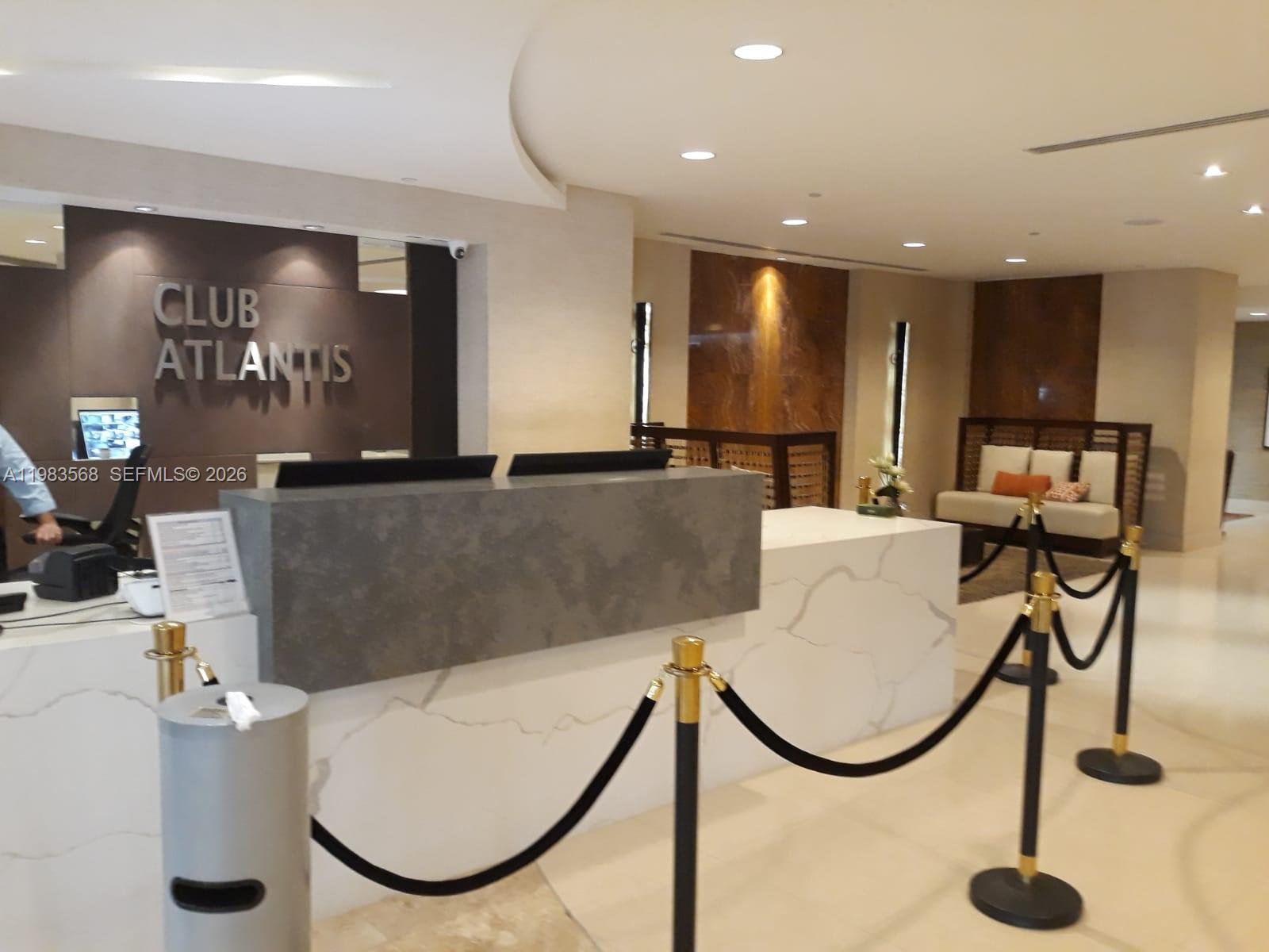 2555 Collins Ave #1707 Miami Beach, FL 33140