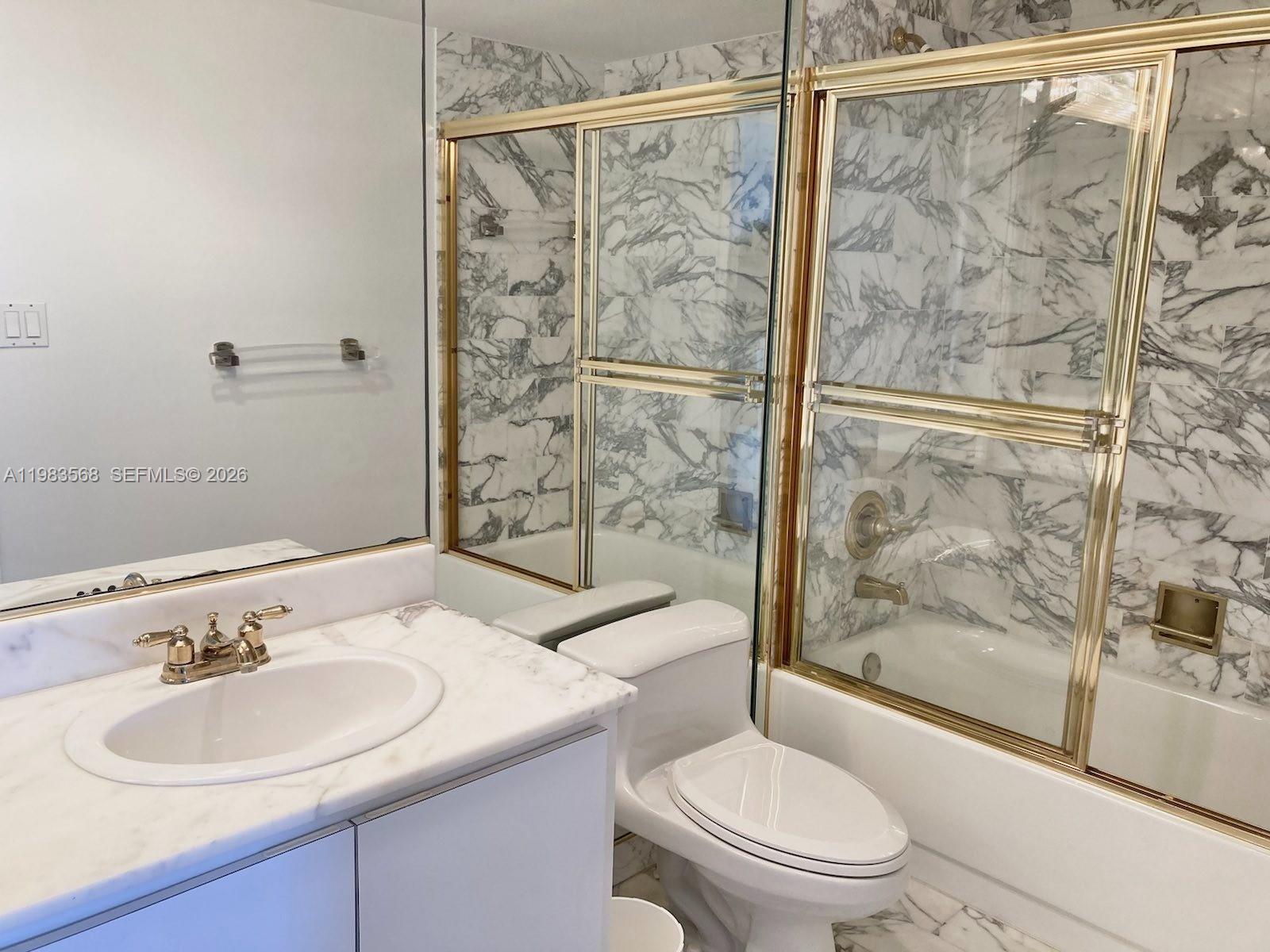 2555 Collins Ave #1707 Miami Beach, FL 33140