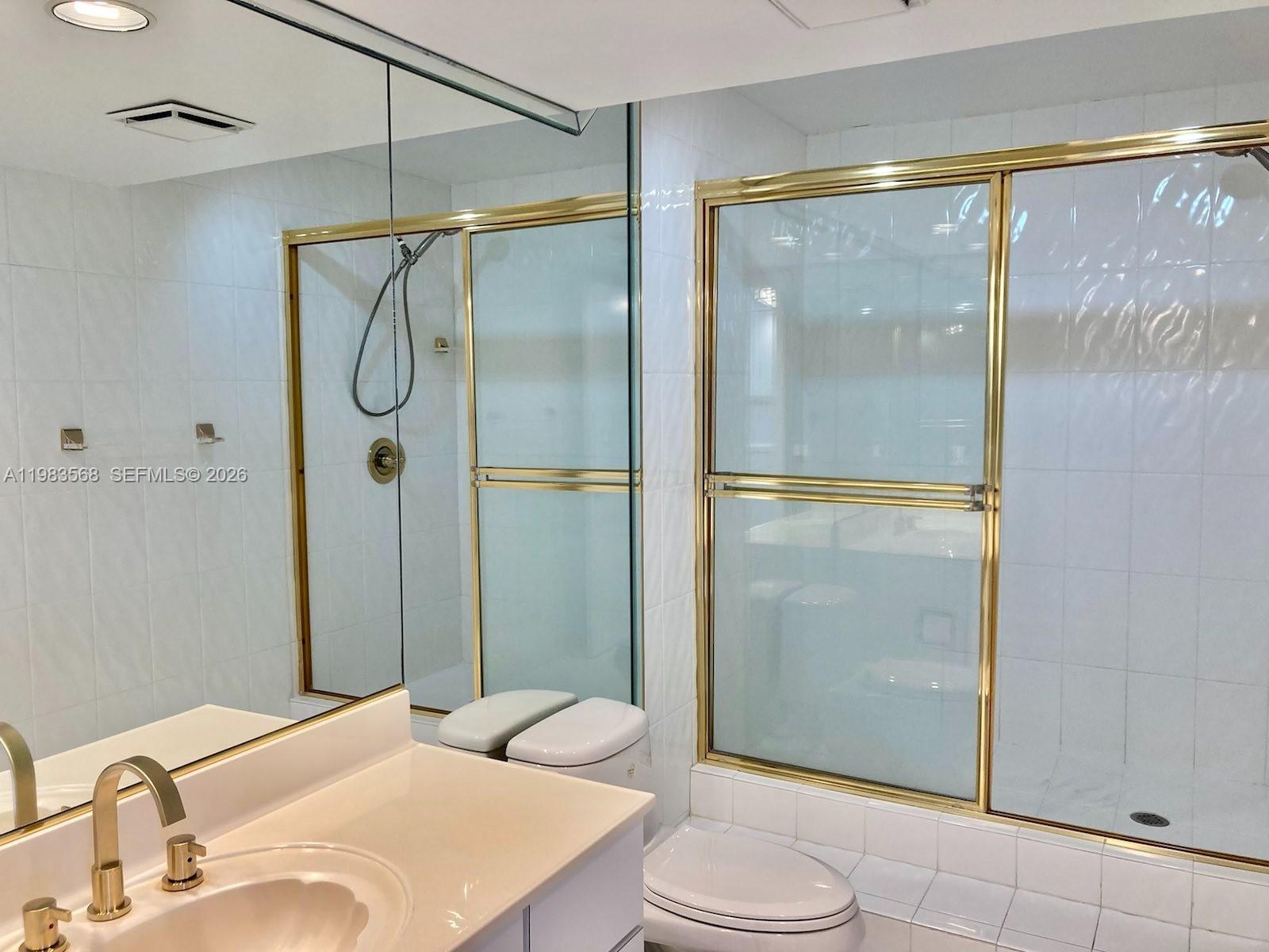 2555 Collins Ave #1707 Miami Beach, FL 33140