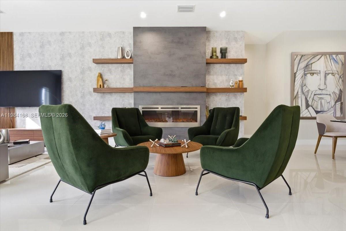 21205 Ingraham Ave Rd Cutler Bay, FL 33189