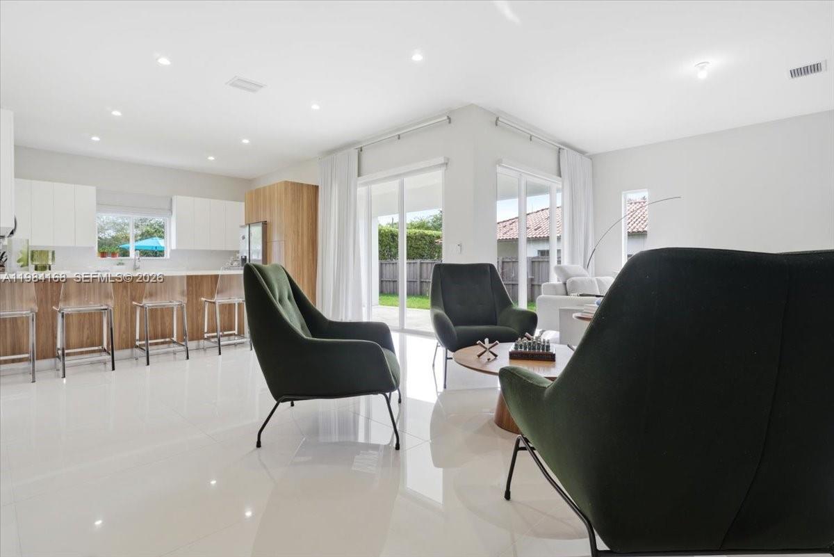 21205 Ingraham Ave Rd Cutler Bay, FL 33189