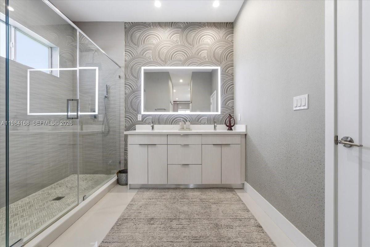 21205 Ingraham Ave Rd Cutler Bay, FL 33189