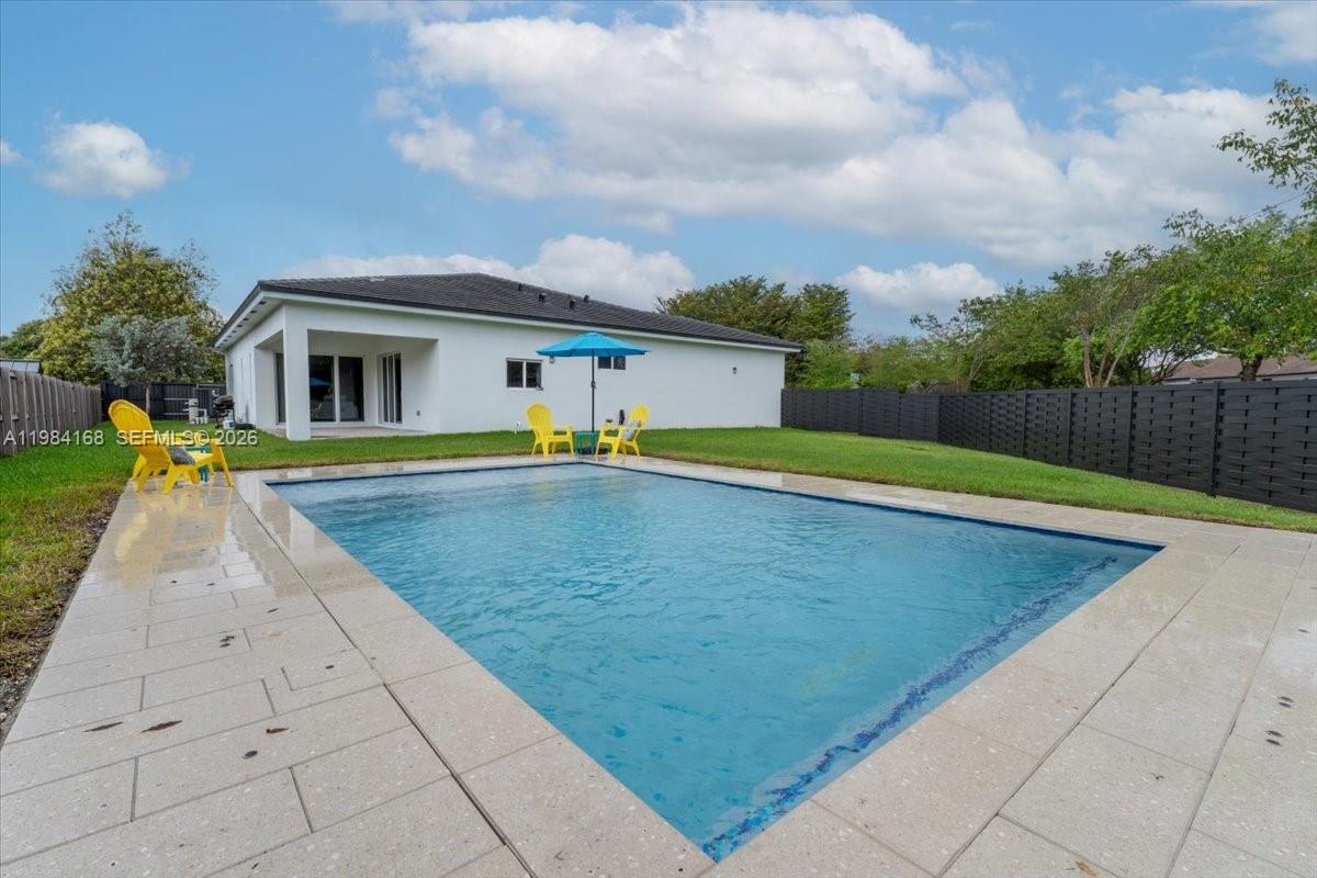 21205 Ingraham Ave Rd Cutler Bay, FL 33189