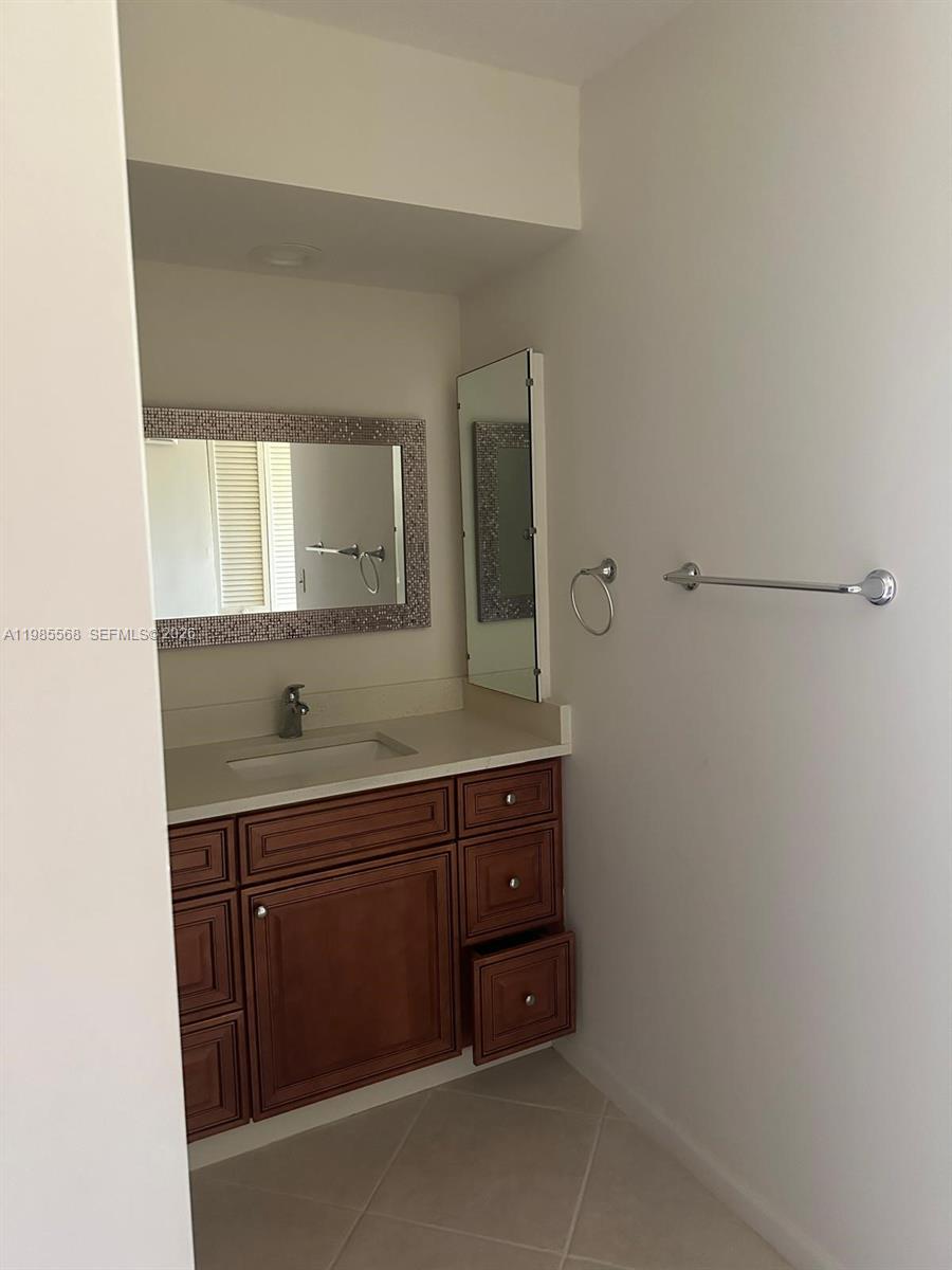 12524 Shoreline Dr #104 Wellington, FL 33414