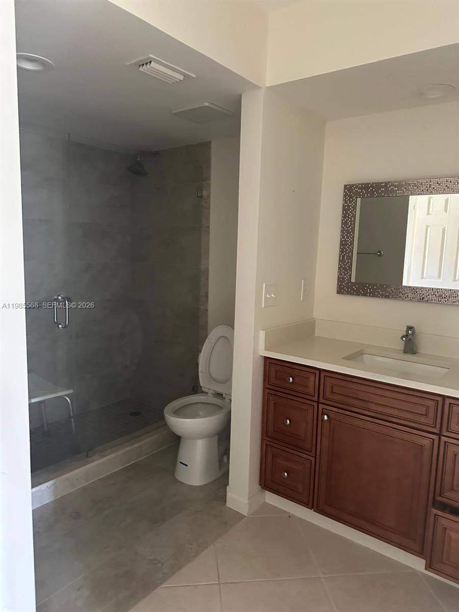 12524 Shoreline Dr #104 Wellington, FL 33414