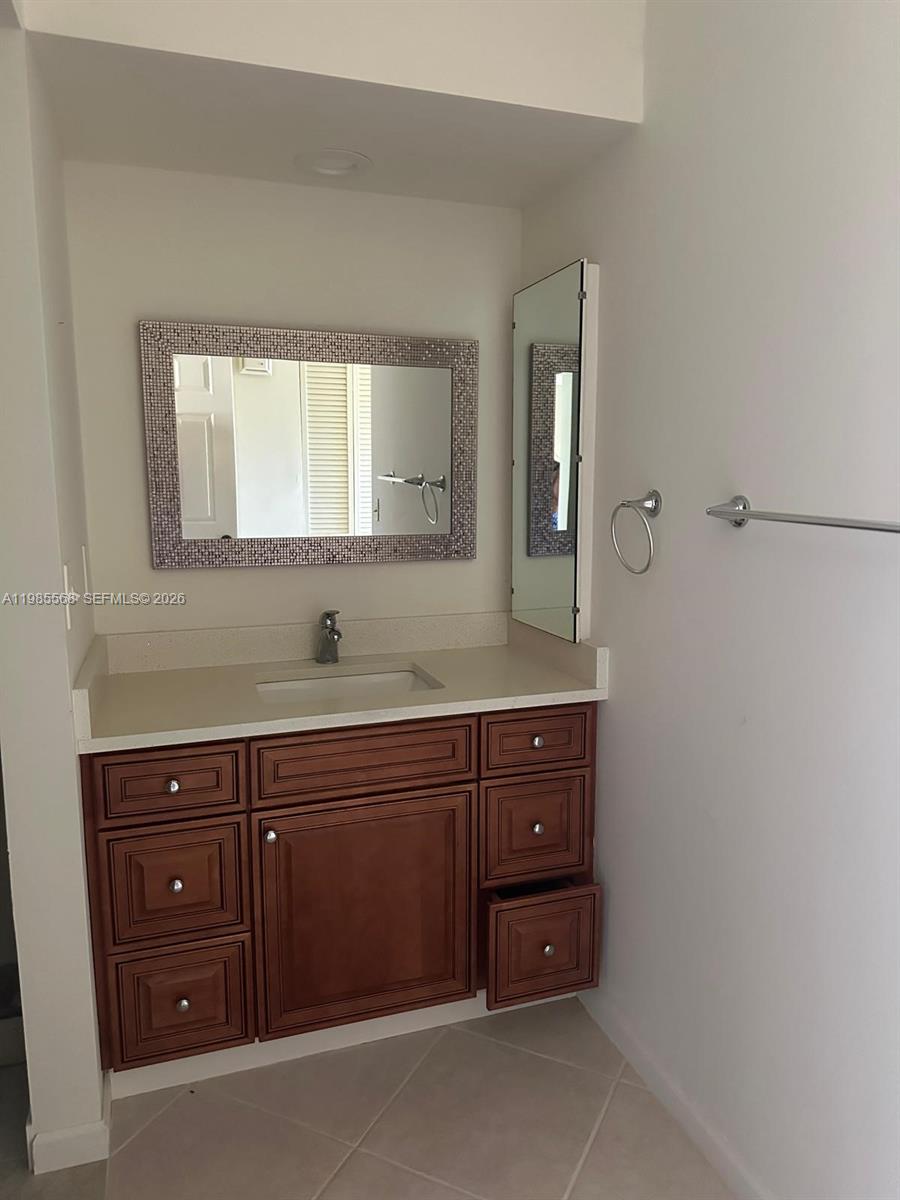 12524 Shoreline Dr #104 Wellington, FL 33414