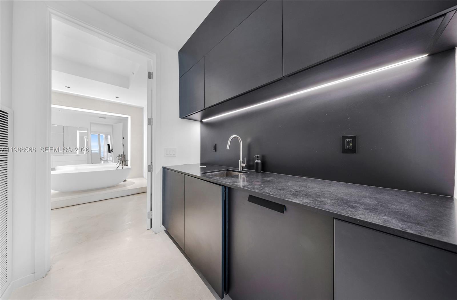 image St Regis Bal Harbour North11