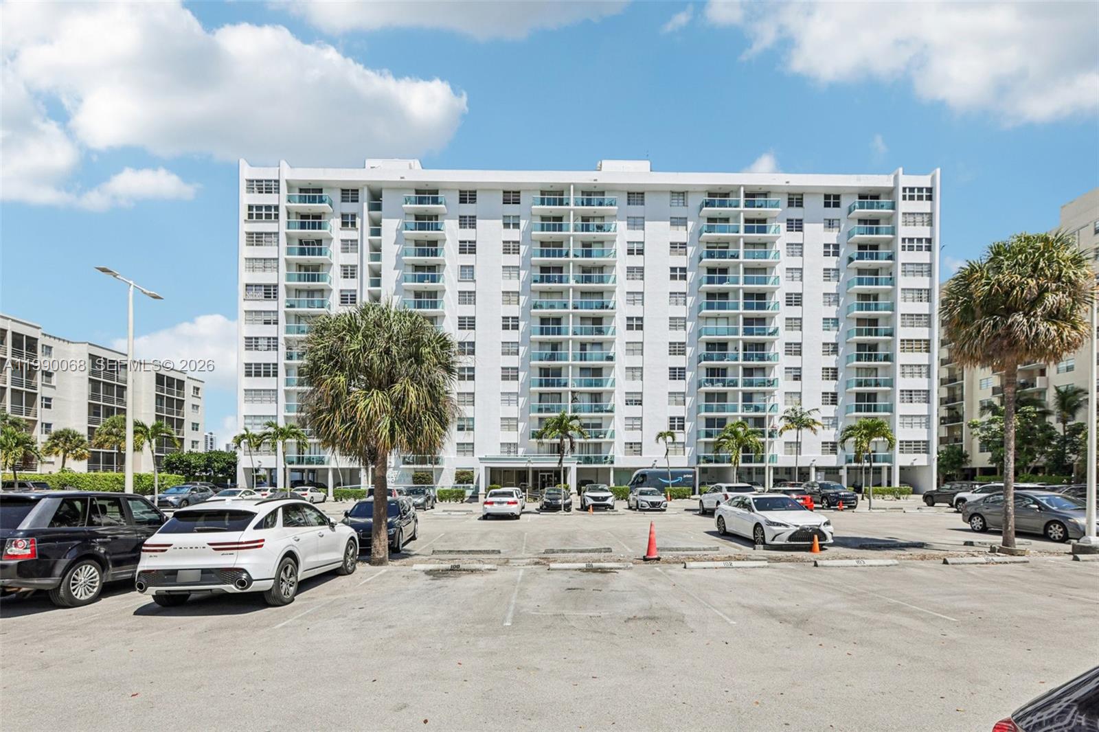 2841 NE 163rd St #605