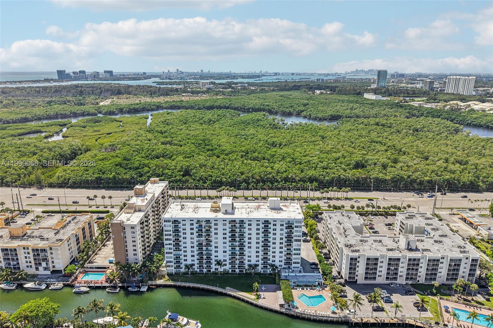 2841 NE 163rd St #605 North Miami Beach, FL 33160