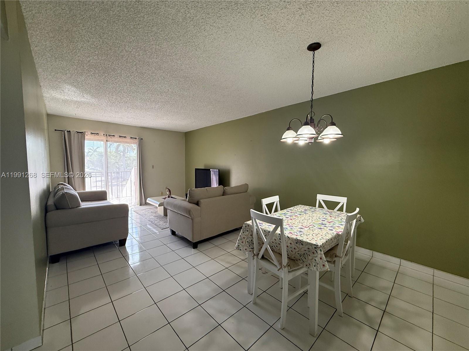 1800 W 54th St #108 Hialeah, FL 33012