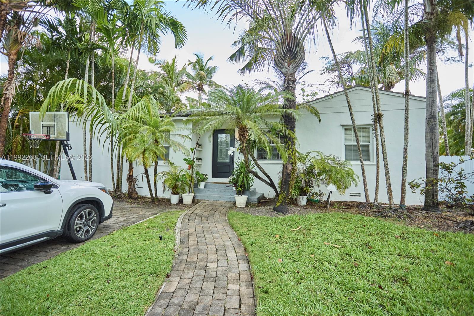 5755 Devonshire Blvd #5755