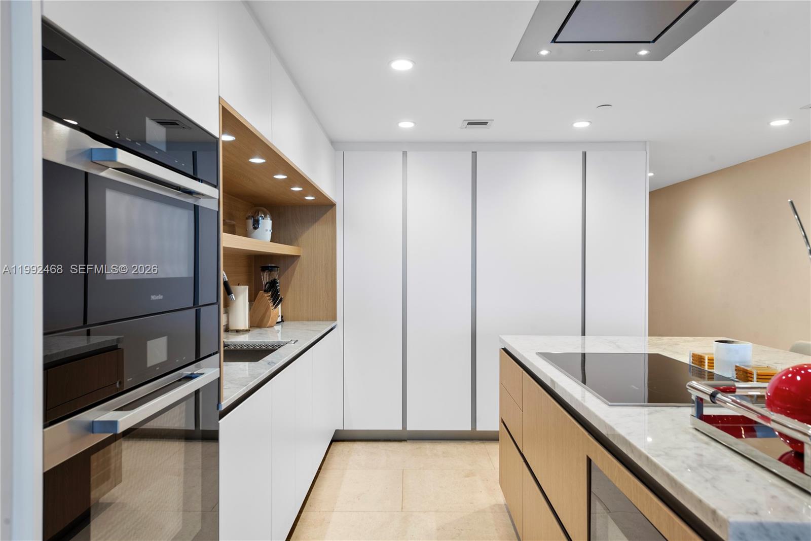 1135 103rd St #303 Bay Harbor Islands, FL 33154