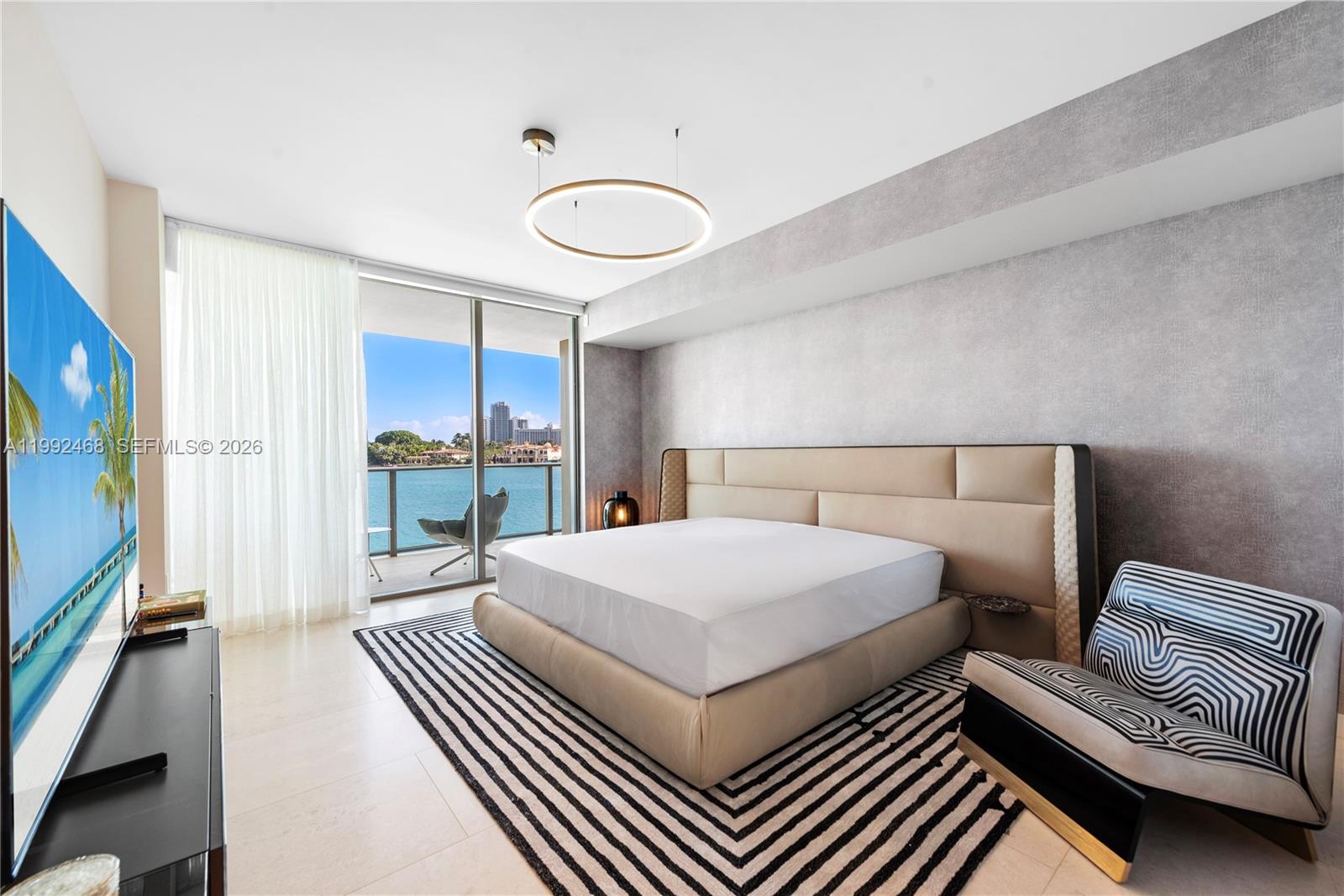 1135 103rd St #303 Bay Harbor Islands, FL 33154