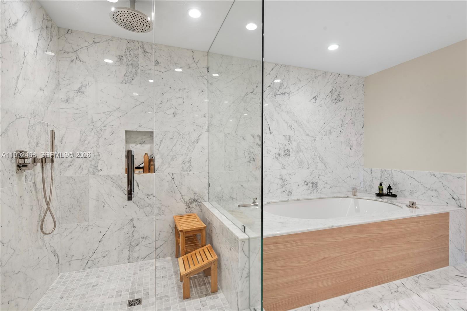 1135 103rd St #303 Bay Harbor Islands, FL 33154