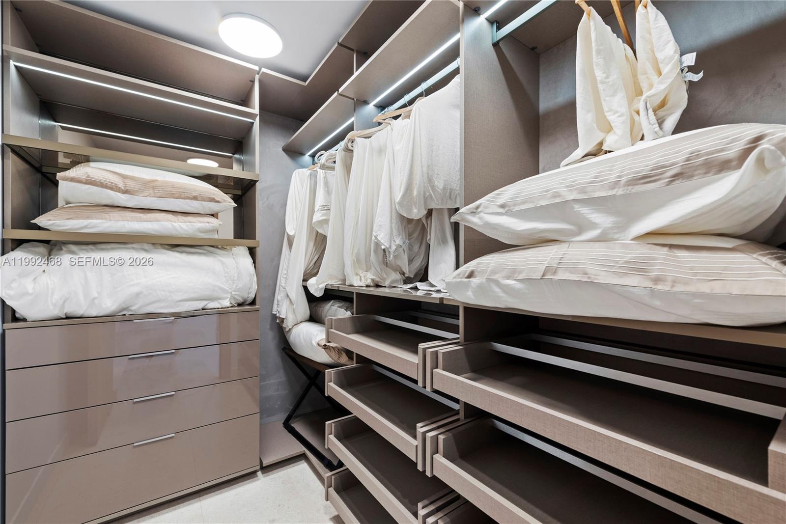 1135 103rd St #303 Bay Harbor Islands, FL 33154