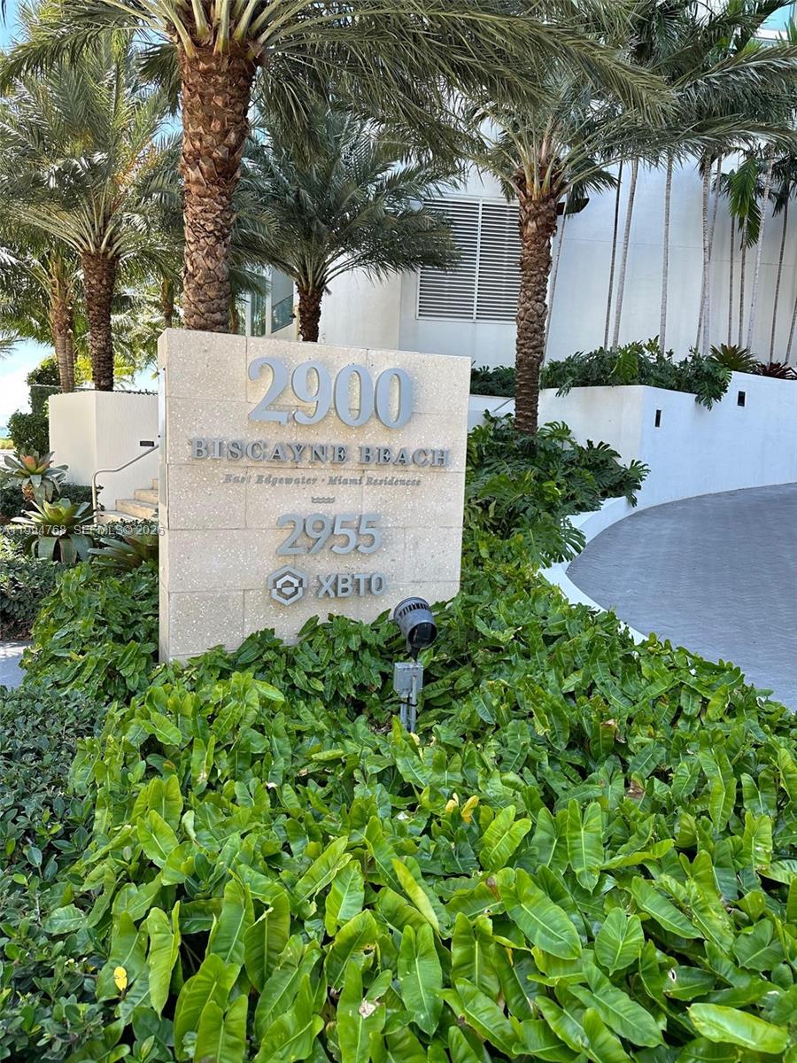 2900 NE 7th Ave #2708