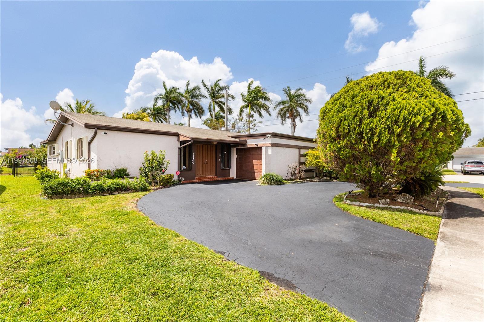 11500 NW 42nd St