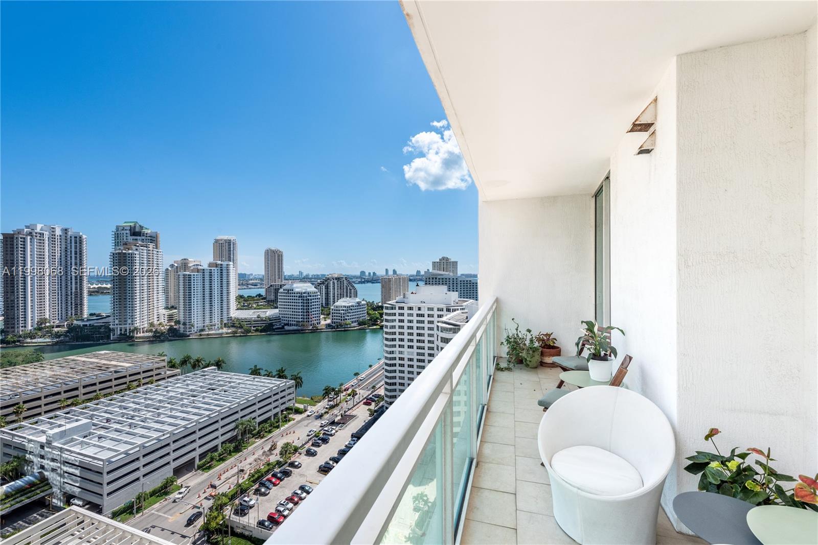 950 Brickell Bay Dr #2304