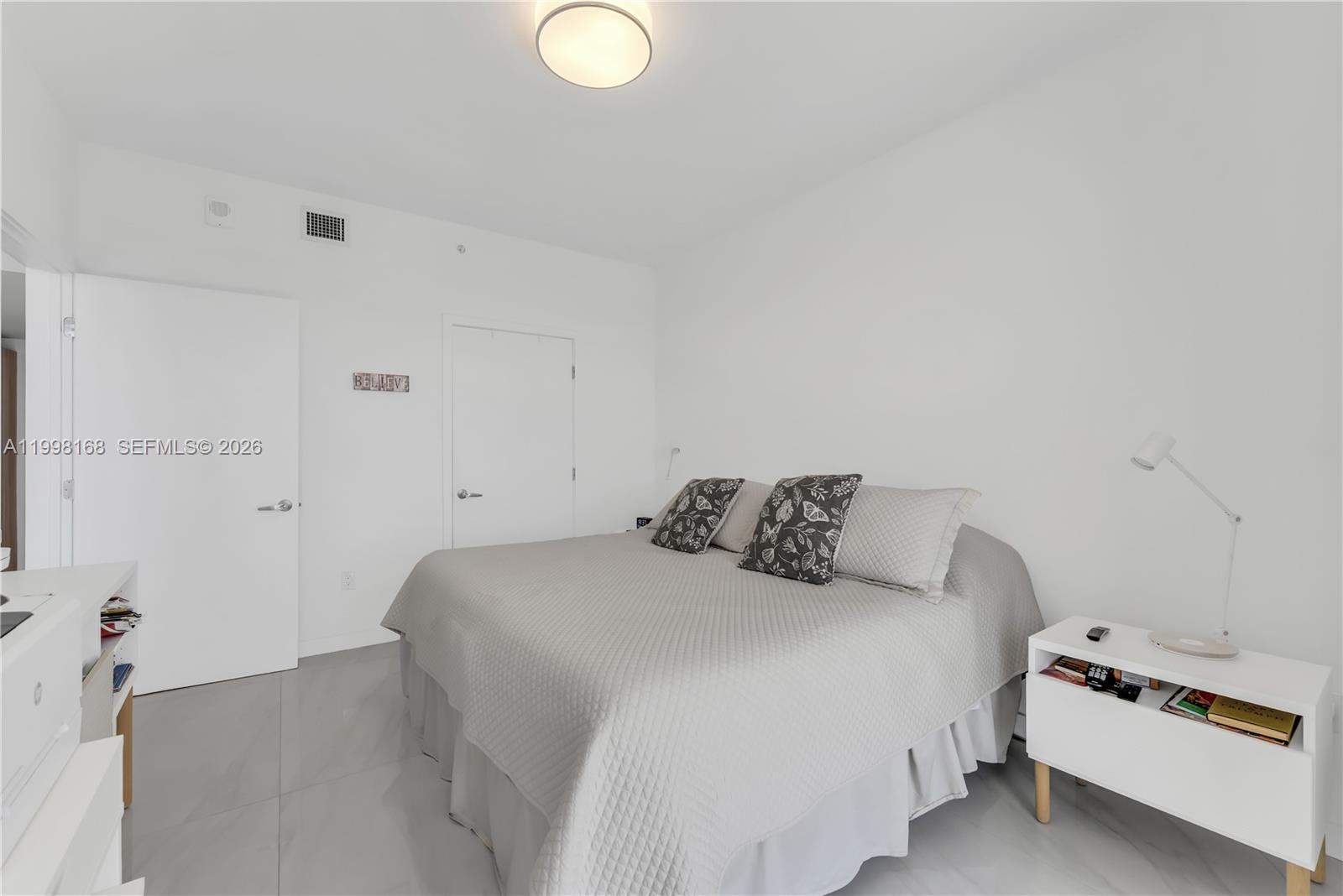 16385 Biscayne Blvd #1819 North Miami Beach, FL 33160