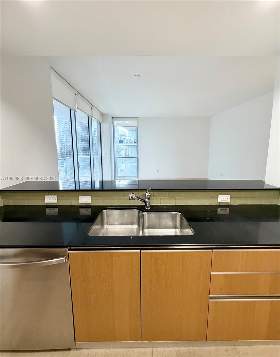 image 1060 Brickell - 105012