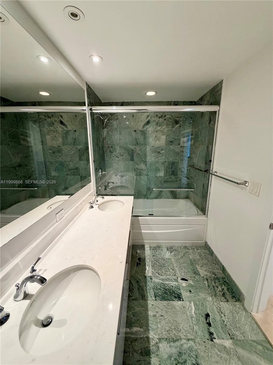 image 1060 Brickell - 105022