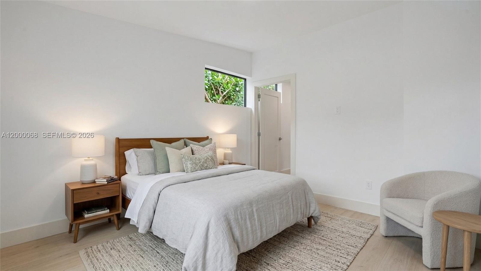 12600 Ixora Rd North Miami, FL 33181