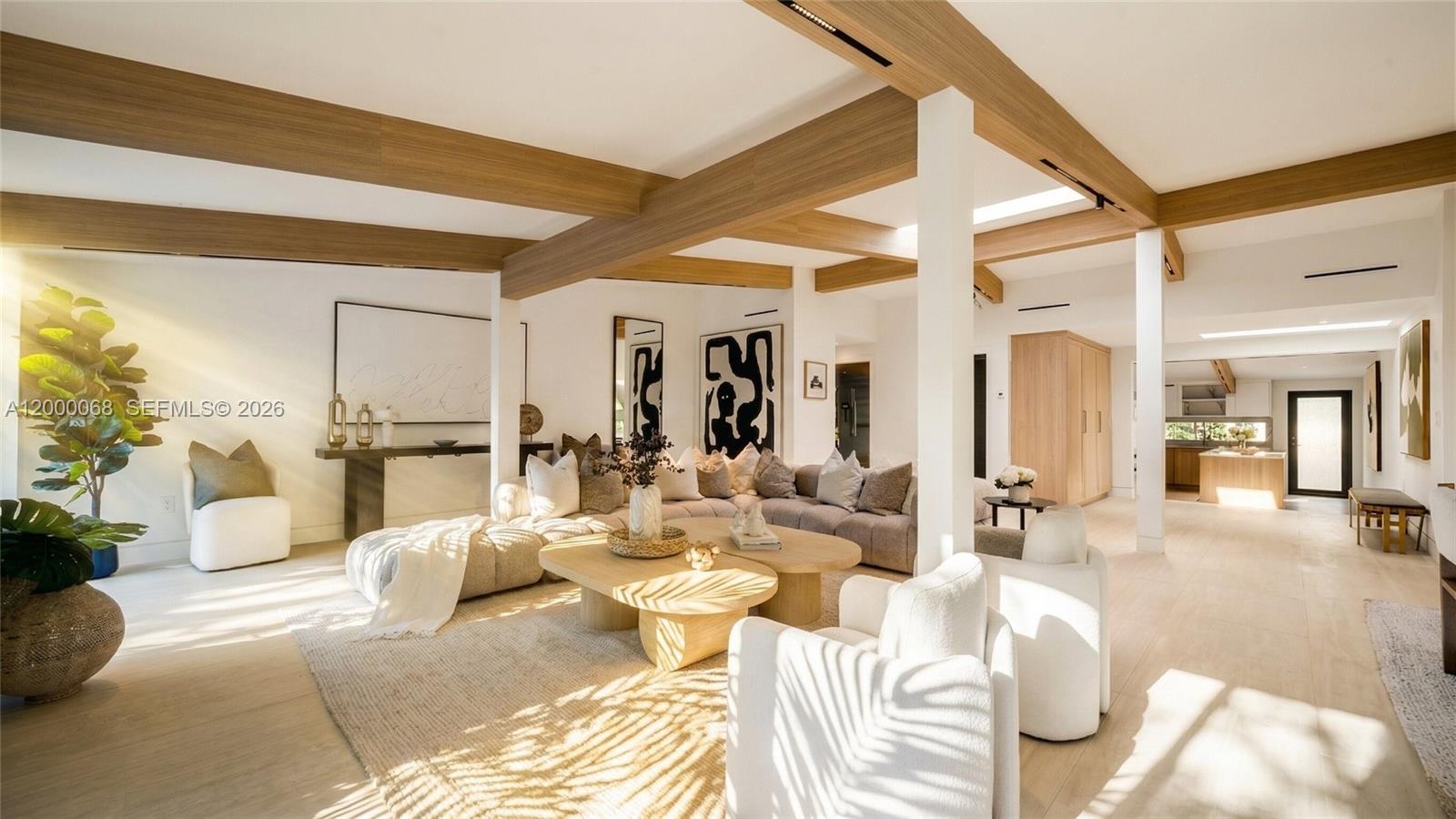 12600 Ixora Rd North Miami, FL 33181