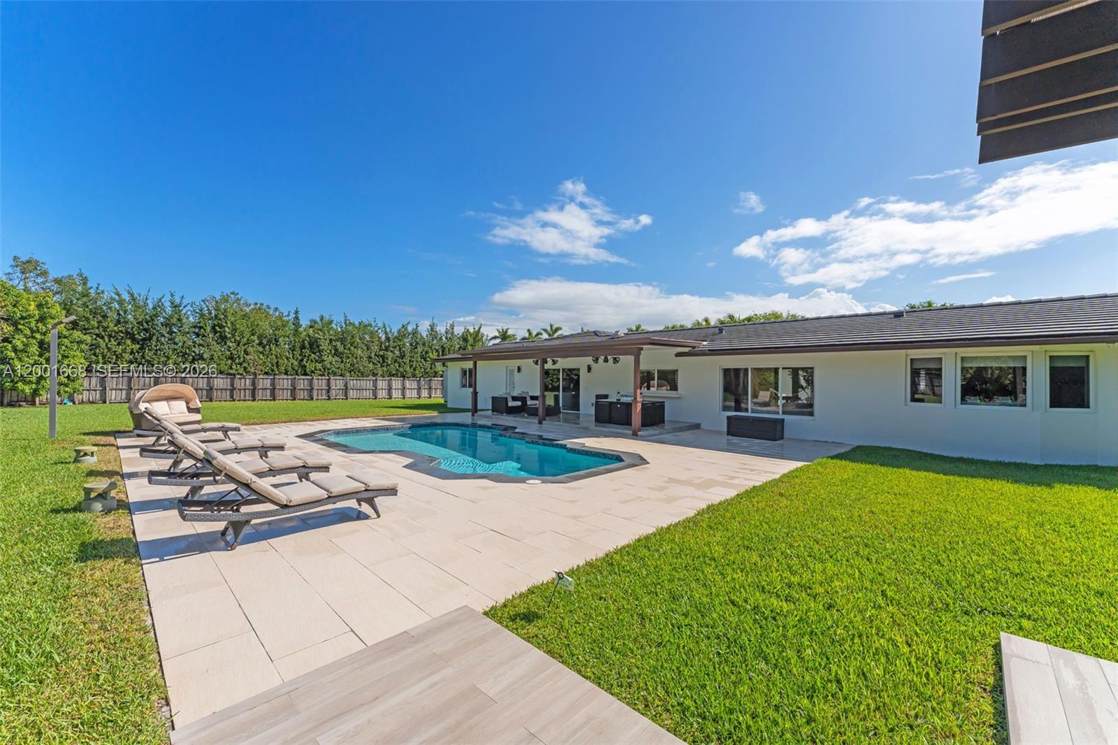 12904 SW 116th Ct Miami, FL 33176