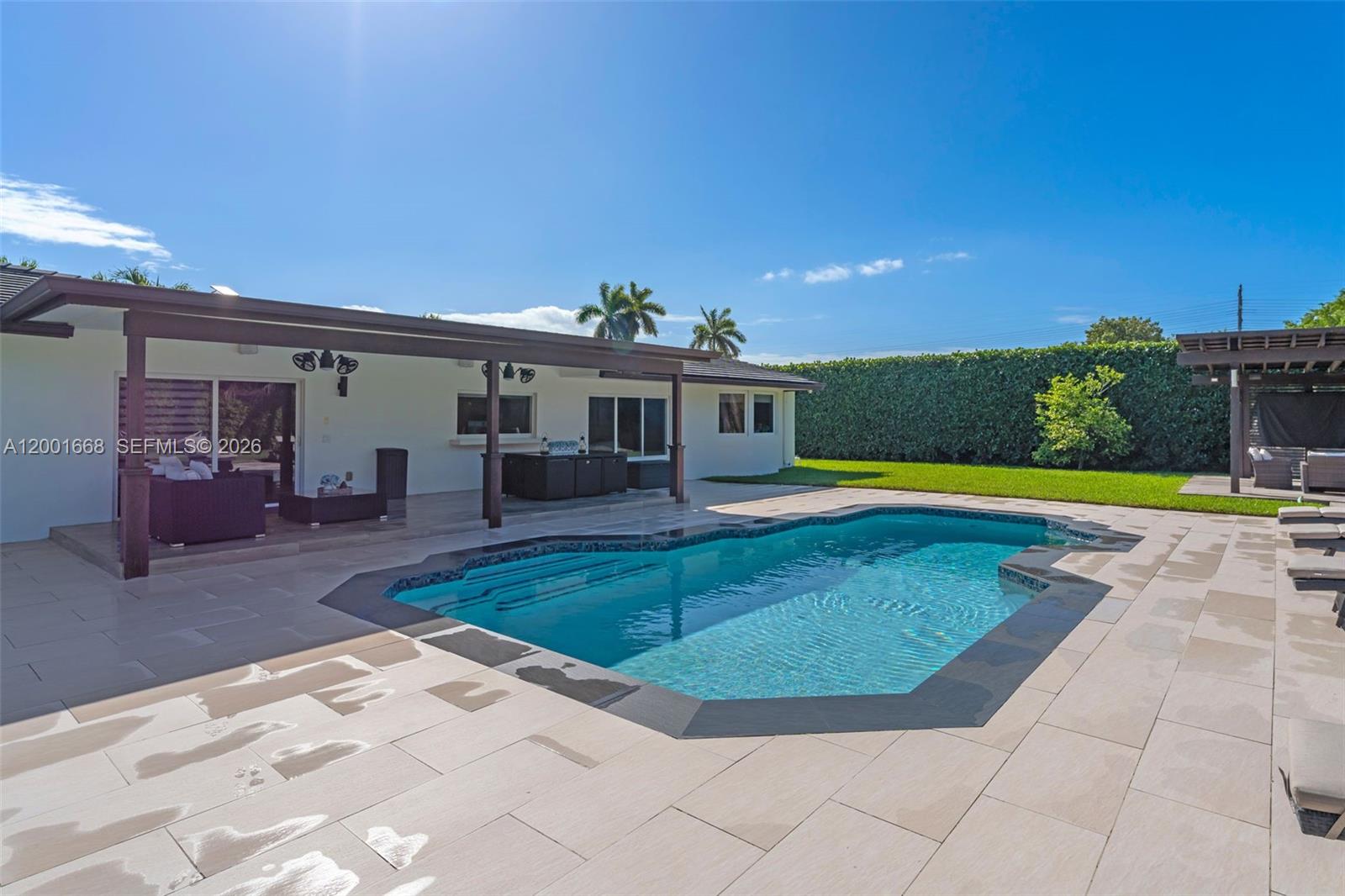 12904 SW 116th Ct Miami, FL 33176