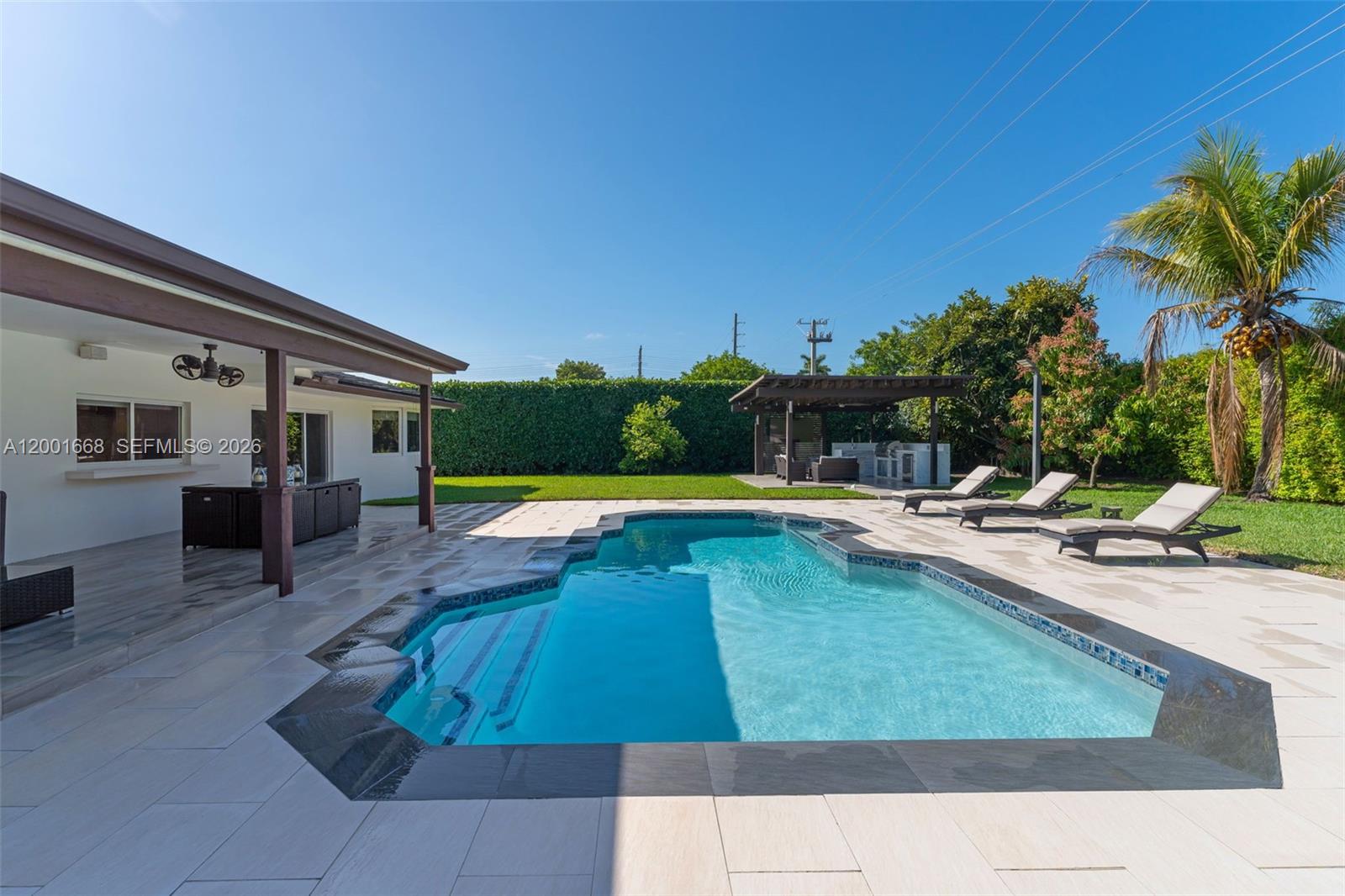 12904 SW 116th Ct Miami, FL 33176