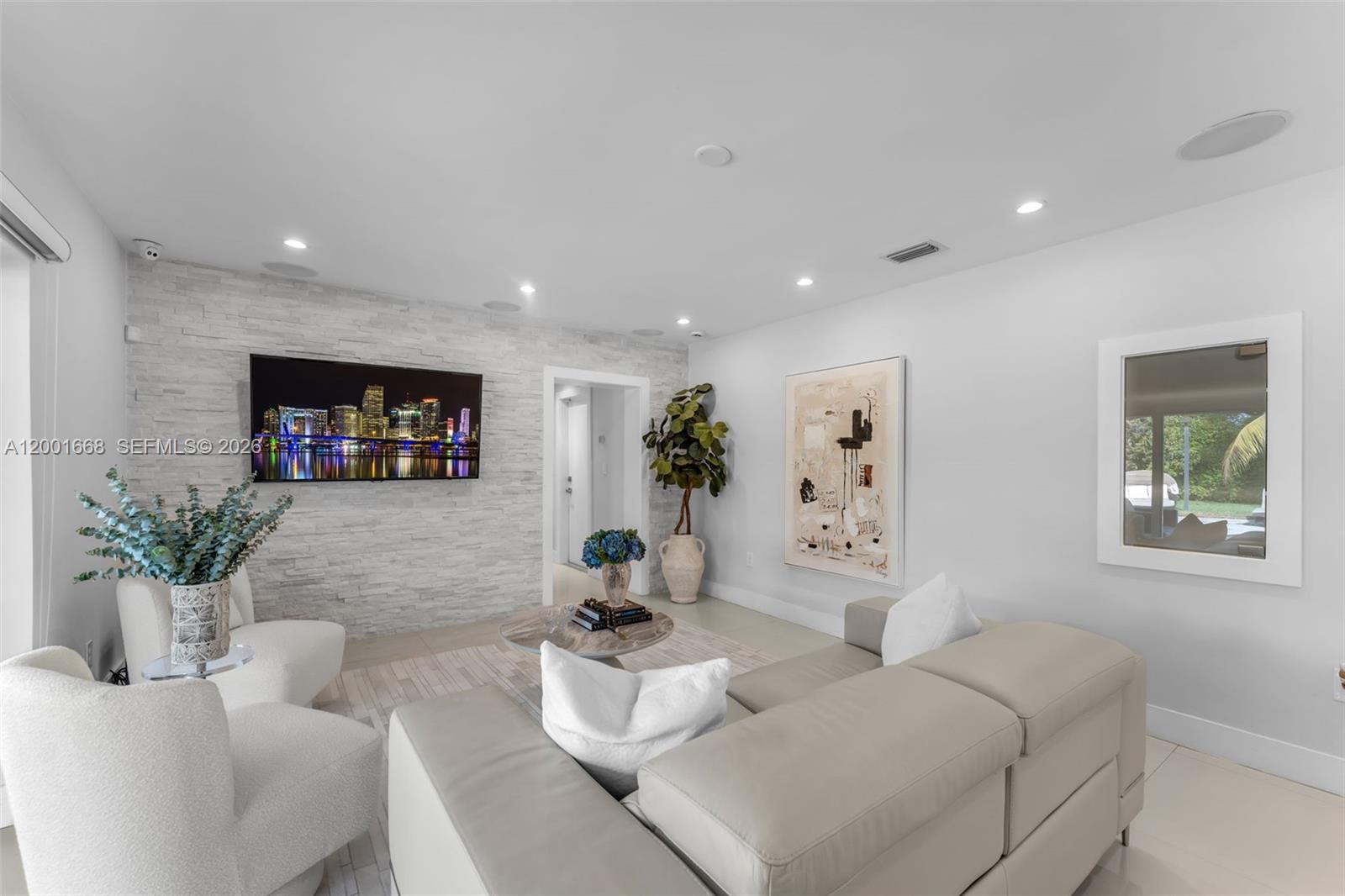 12904 SW 116th Ct Miami, FL 33176